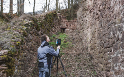 Faro-Focus-S-3D-Laserscanning-LiDAR-Scanning-terrestrische-3D-Scans-Burg-Burgruine-Denkmalvermessung-3D-Denkmal-Vermessung-3D-Vermessung-Burgen-Drohnenvermessung