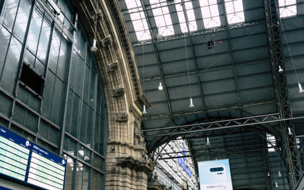 Hauptbahnhof-Frankfurt-Innen-Indoor-Photogrammetrie-Drohne-DB-Station-Service-3D-Fassadenaufnahme-per-Drohne-zur-Vermessung-CAD-Modellierung-Deutsche-Bahn